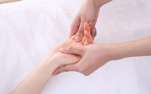 オイルハンドマッサージ